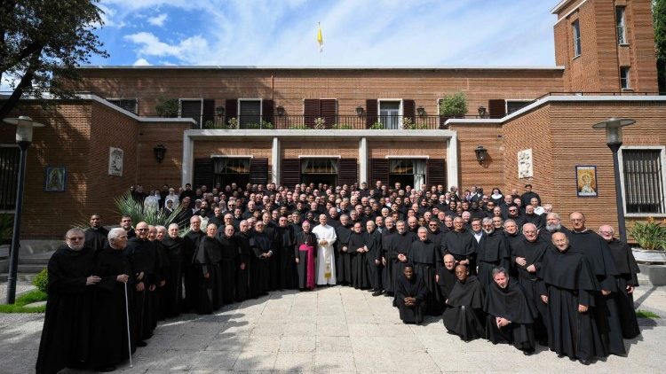 Papa León XIV con la familia agustiniana en Madrid